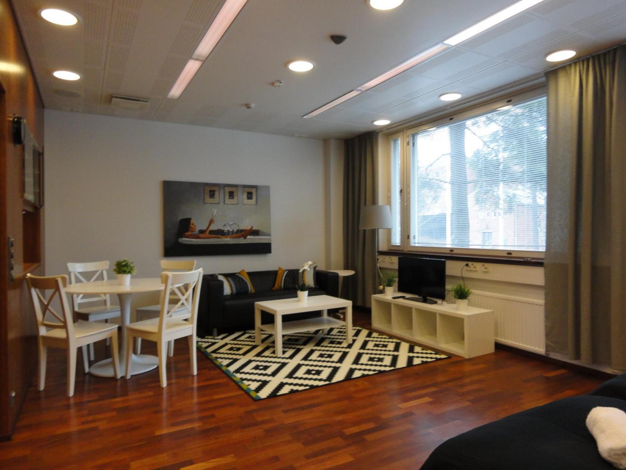Hostelli Forenom Hostel Espoo Otaniemi *